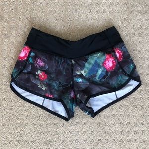 Lululemon Athletic Speed Up Shorts Sz 2